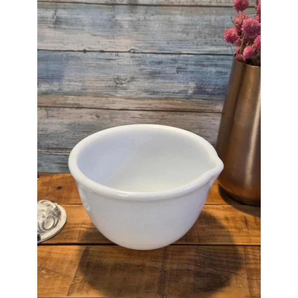 Vintage Sunbeam White Milk‎ Glass Batterl Bowl Kitchenware Baking Prep
